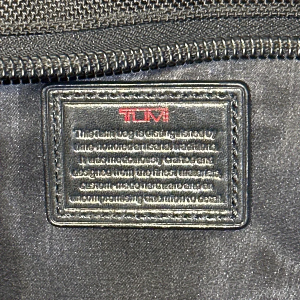 Tumi Alpha Organizer Bag Laptop Computer Briefcase Brief Shoulder Bag Black